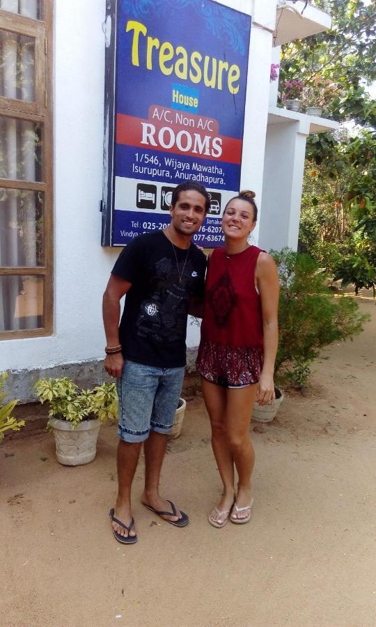 Treasure House Tourist Rest Hotel Holambra Exterior foto